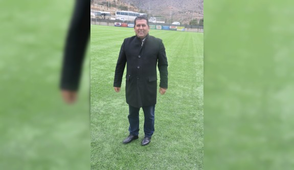 Geçitkale’nin 3. teknik direktörü Cantürk