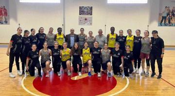 Basketbol Federasyonundan, Levent Koleji’ne moral ziyareti