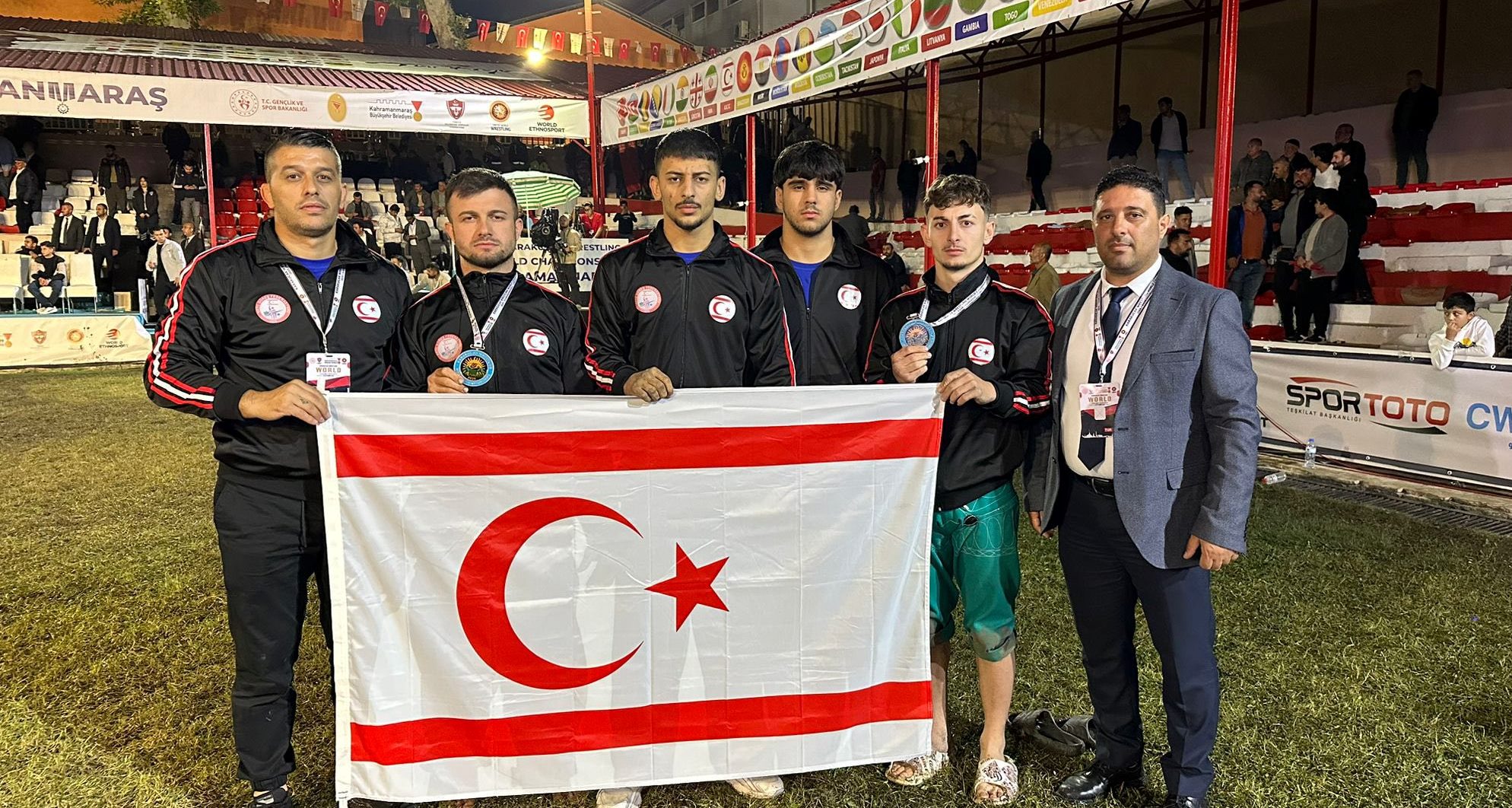 Ali Kurşun ve Onur Şeker, Dünya Üçüncüsü