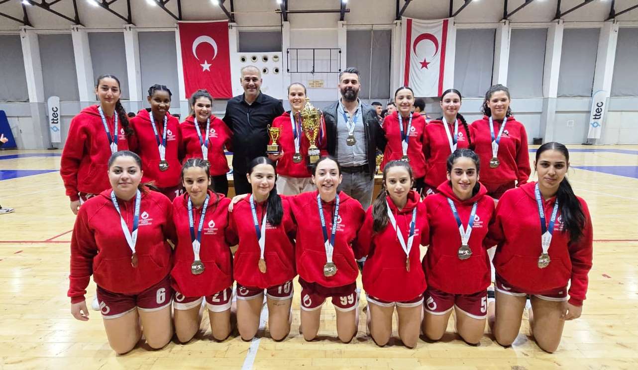 LAMİA KALESİNDE DEVLEŞTİ, UKÜ ŞAMPİYON OLDU