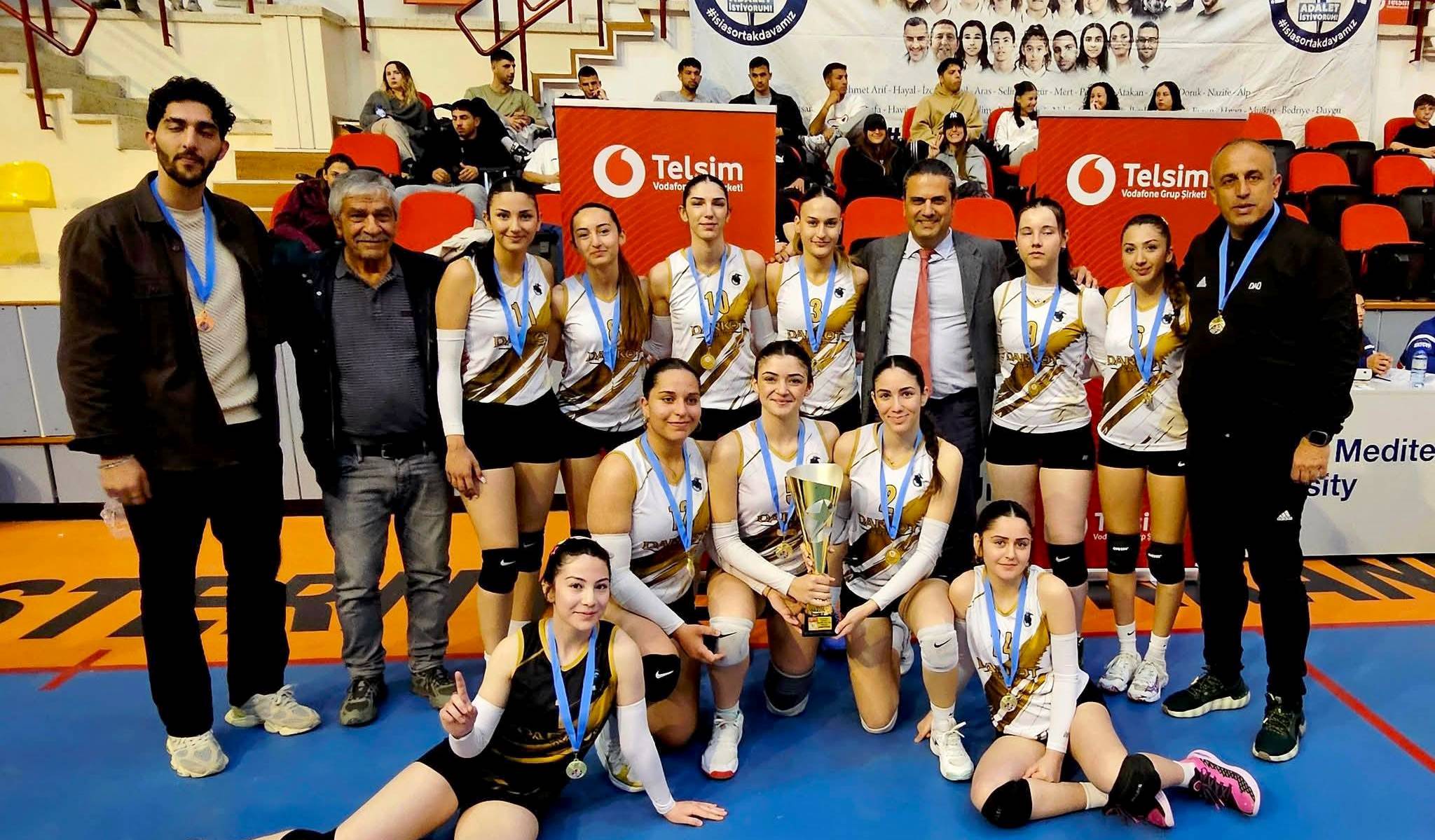 DAÜ SET VERMEDEN ŞAMPİYON