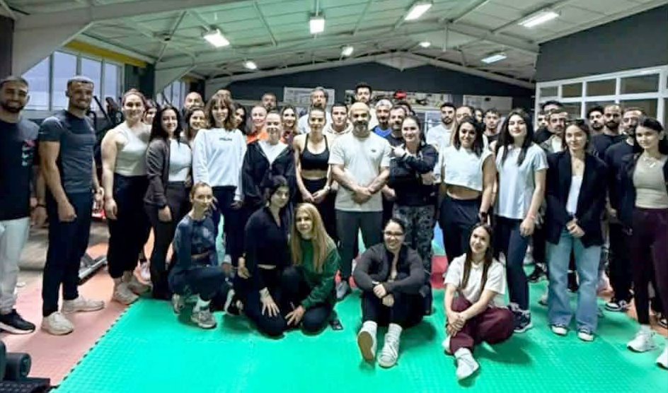 HALTER VE VÜCUT GELİŞTİRME ANTRENÖRLERİ EĞİTİMDEN GEÇTİLER