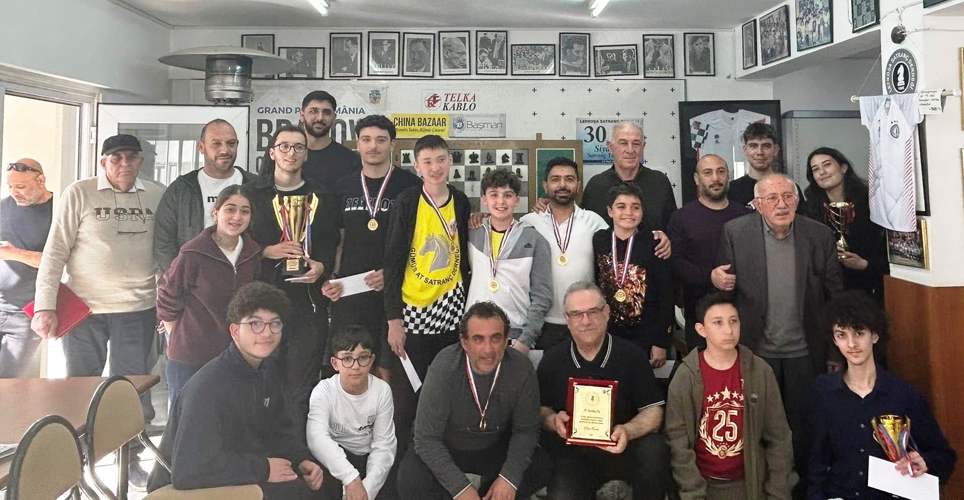 HAMLELER, HASAN SAKALLI ANISINA ATILDI