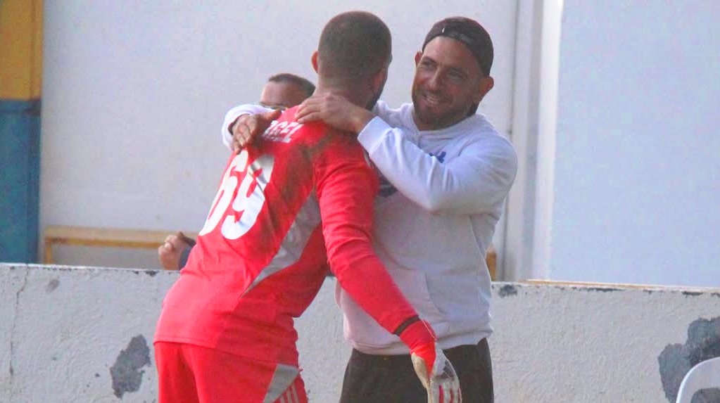 VEDAT’I İLK TEBRİK EDEN İRFAN OLDU