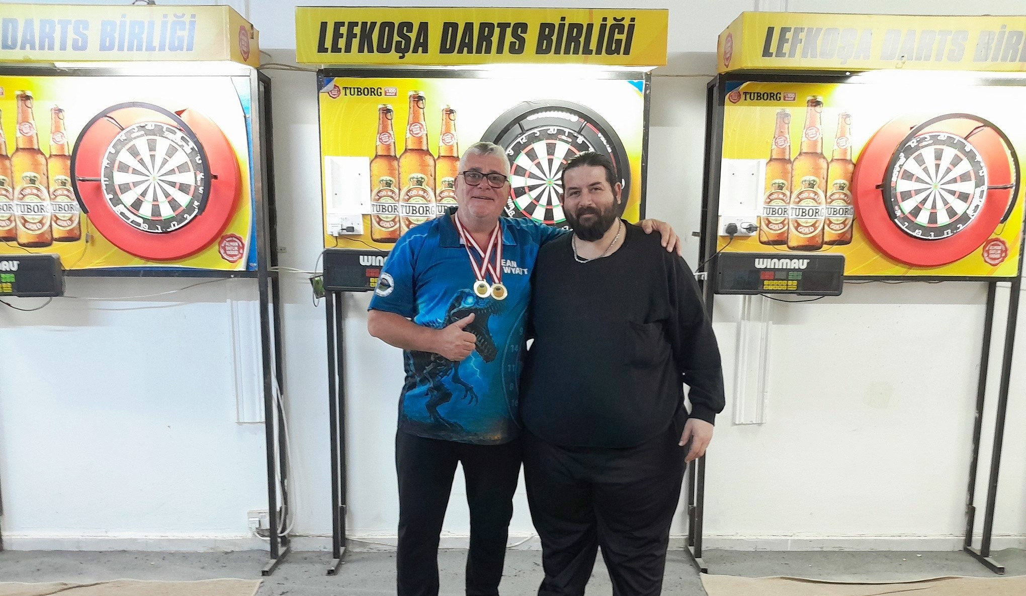 FERDİ DARTS BİRİNCİ LİGDE ŞAMPİYON DINO WHAYYT