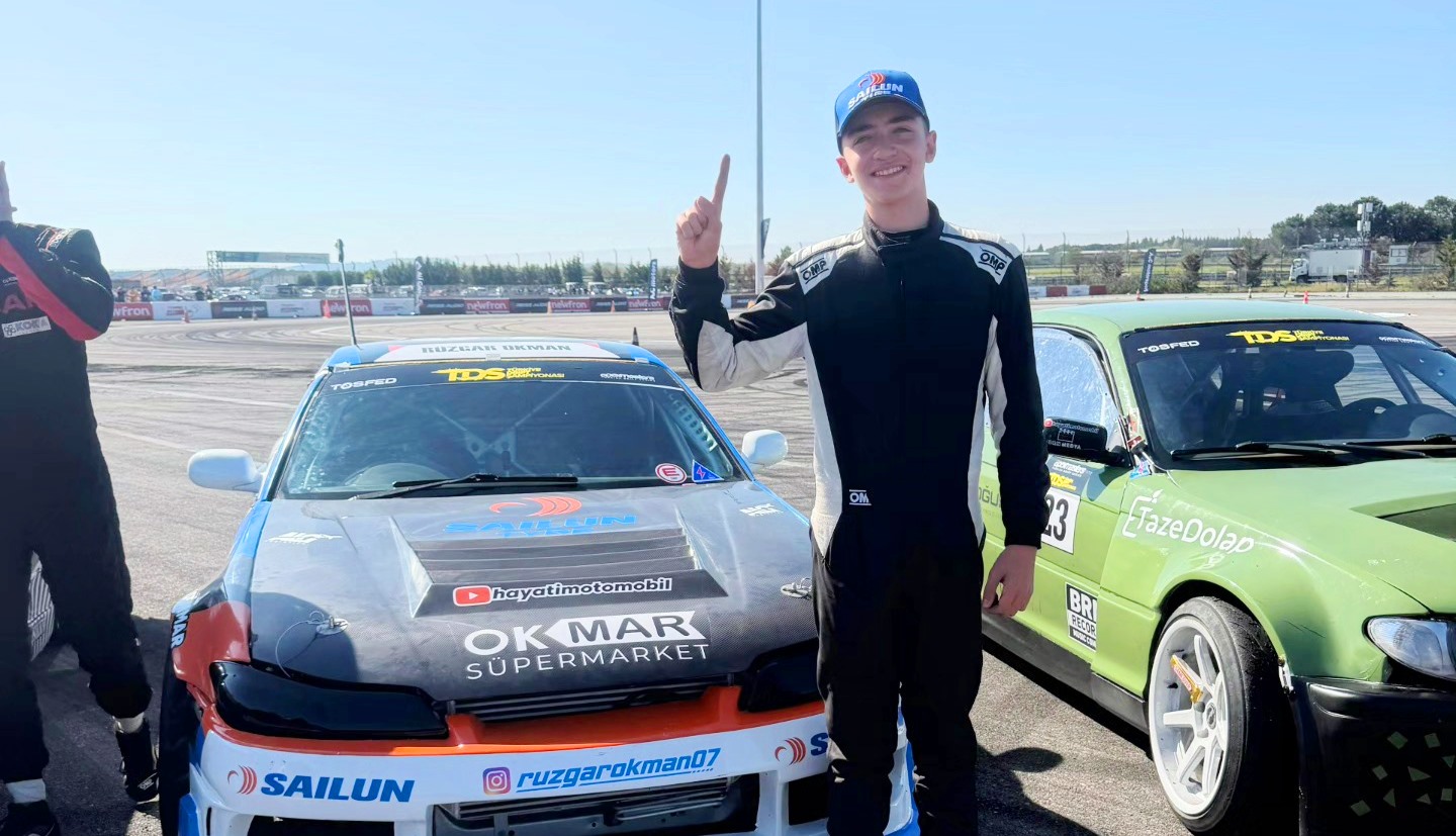 APEXMASTERS’DE BİRİNCİLİKLER RÜZGÂR VE SİNAM’IN