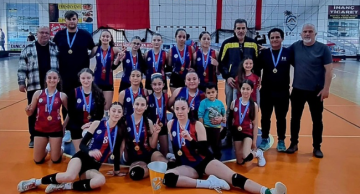 ERENKÖY KARPAZ KIZLARI SET VERMEDEN ŞAMPİYON