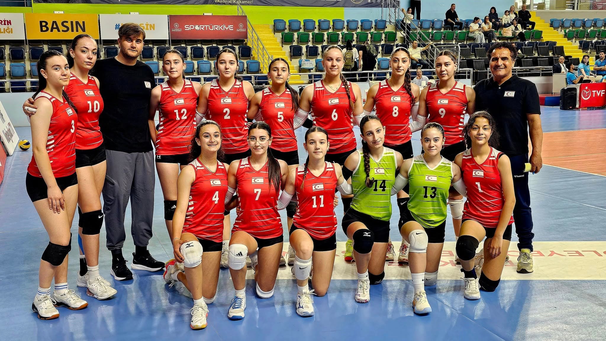 KIZLARIMIZ HATAY’A SET VERMEDİ