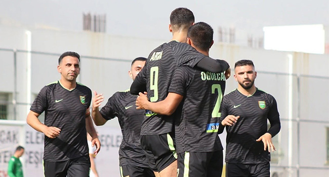 Değirmenlik zirveye tırmanışta