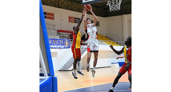 ÇETİNKAYA ÇABALADI AMA GENÇLER KAZANDI