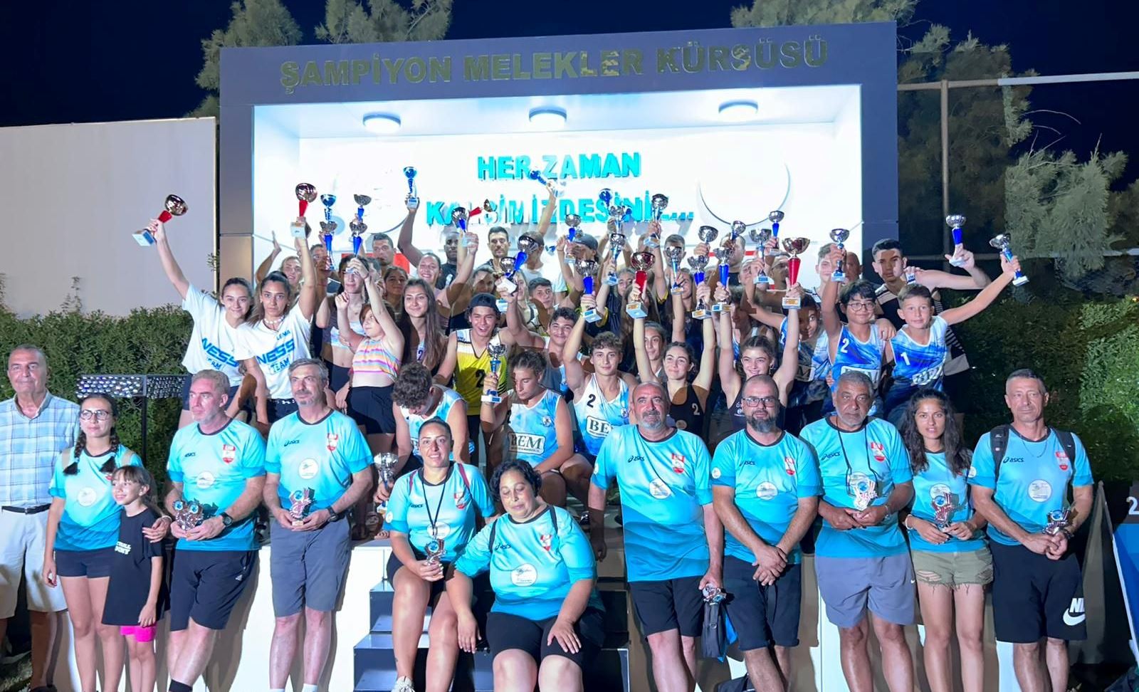 ŞAMPİYON MELEKLER PLAJ VOLEYBOLU LİGİ KAYITLARI BAŞLIYOR