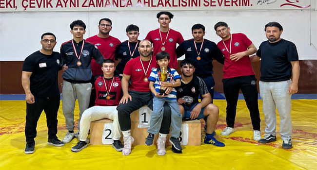 LEFKOŞA GÜREŞ İHTİSAS KULÜBÜ ŞAMPİYON