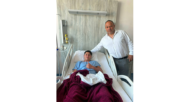 ADA MENÜSKÜS AMELİYATI OLDU